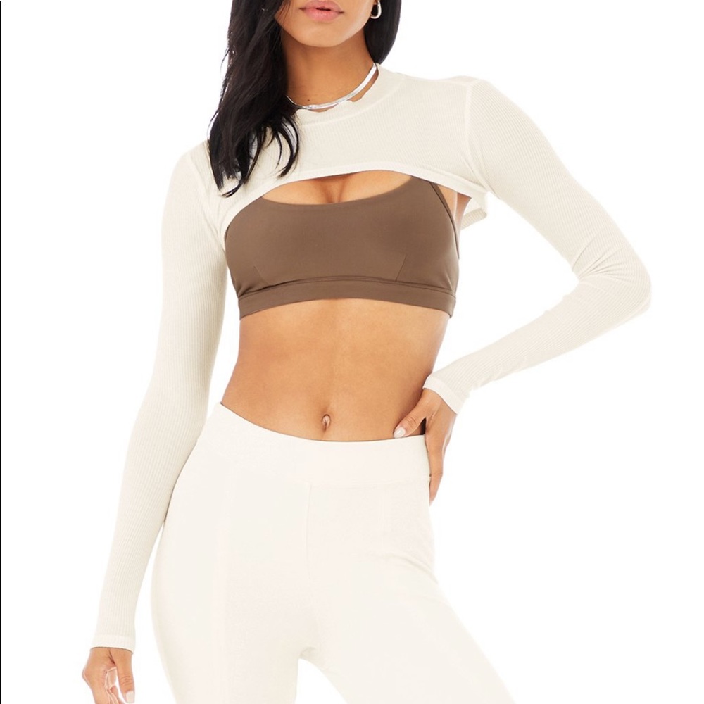 Alo Thrill Seeker Shrug ivory